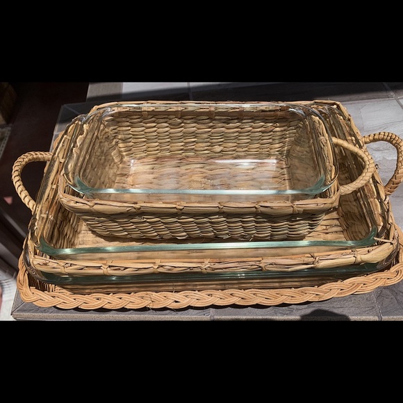 Vintage Pyrex Baker in a Basket Set - Picture 1 of 6